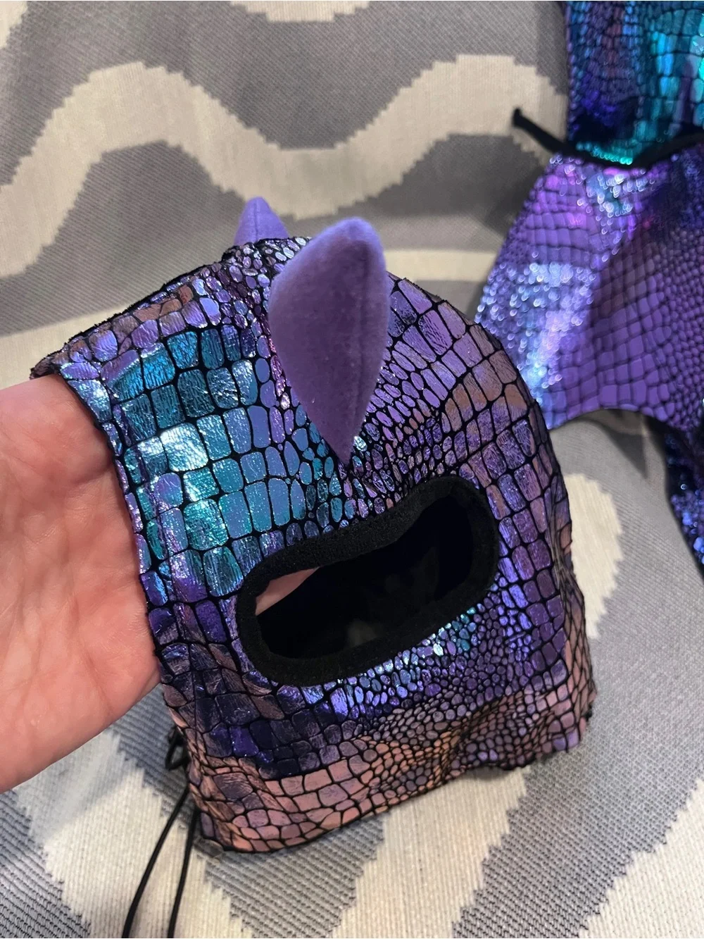 Vibrant Life Dragon Dog Costume Iridescent Metallic Purple Teal Wings Hat M